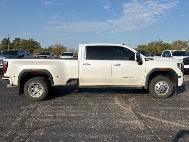 Used 2024 GMC Sierra 3500 Denali w/ Denali Reserve Package AWD/4WD image 9