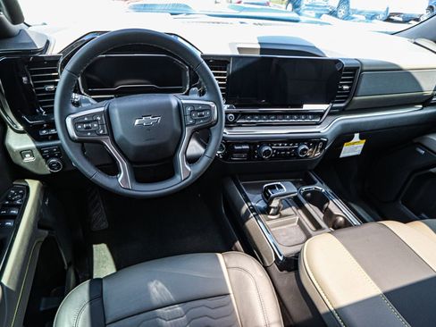 New 2025 Chevrolet Silverado 1500 ZR2 w/ Technology Package image 23