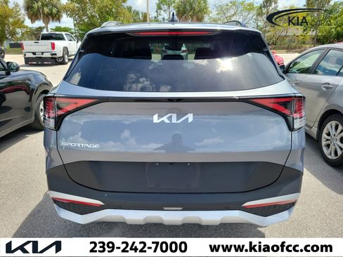 Certified 2025 Kia Sportage EX w/ Premium Package image 9
