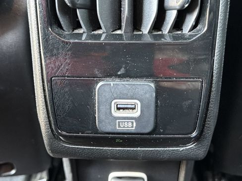 Used 2024 Jeep Compass Latitude AWD/4WD image 20