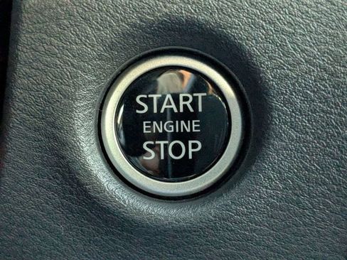 New 2025 Nissan Frontier PRO-4X w/ Interior Protection Package image 31