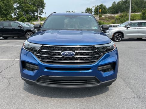 Certified 2020 Ford Explorer XLT w/ Comfort Package AWD/4WD image 3