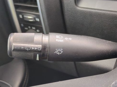 Used 2017 RAM 1500 Limited image 28