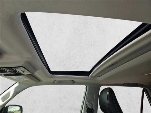 Used 2016 Toyota 4Runner Limited image 14