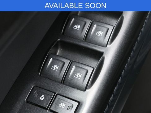 Used 2015 Chevrolet Colorado Z71 AWD/4WD image 13