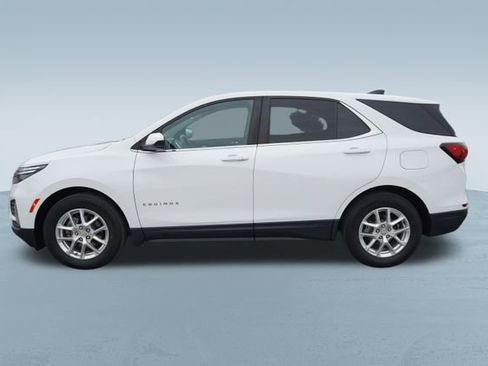 Used 2022 Chevrolet Equinox LT w/ Driver Convenience Package image 6