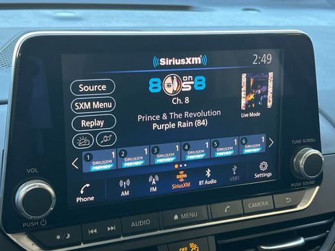 Used 2025 Nissan Altima 2.5 SV FWD image 18