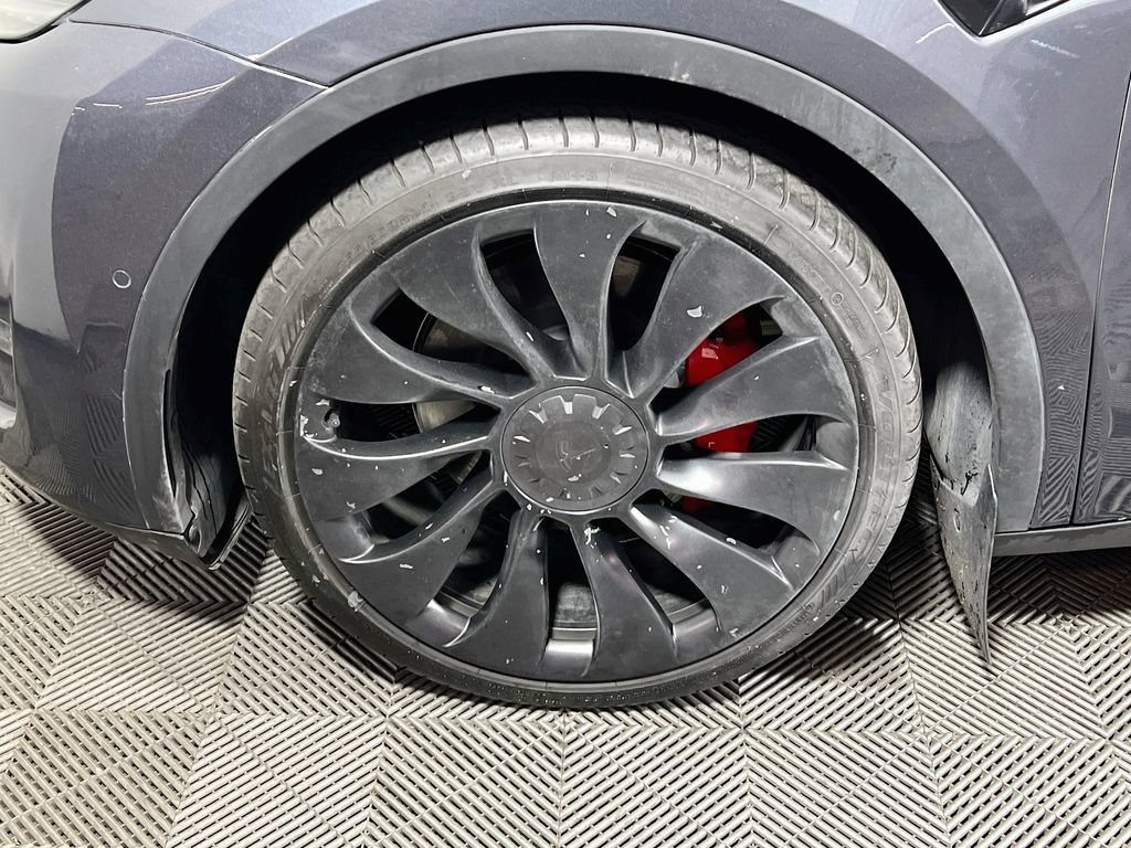 Used 2022 Tesla Model Y Performance AWD/4WD image 26