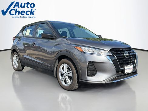 Used 2023 Nissan Kicks S FWD image 1