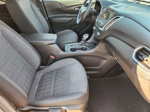 Used 2022 Chevrolet Equinox LT image 14