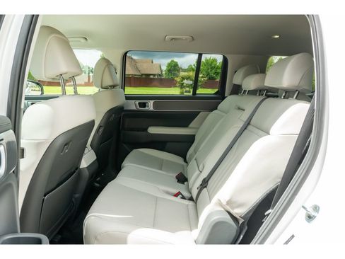 Used 2026 Hyundai Santa Fe SEL FWD image 14