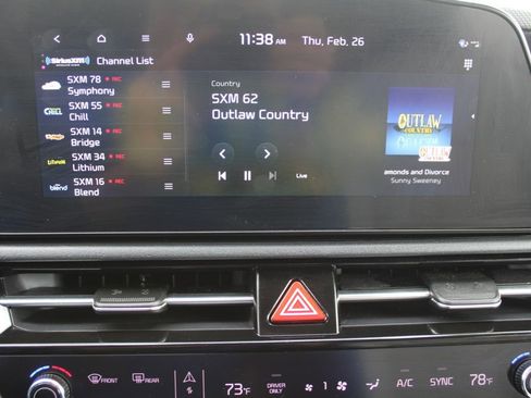 Certified 2024 Kia Niro EX image 49