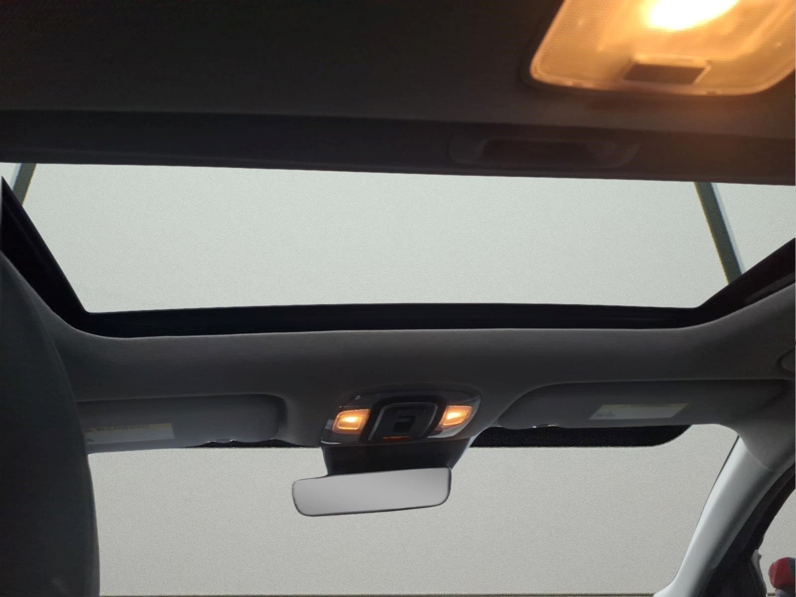 Used 2025 Hyundai Elantra Limited FWD image 13