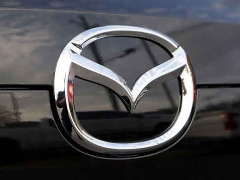 New 2025 MAZDA CX-5 Carbon Edition image 28