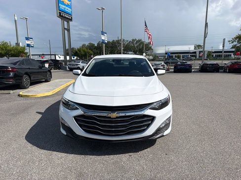 Used 2024 Chevrolet Malibu LT FWD image 2