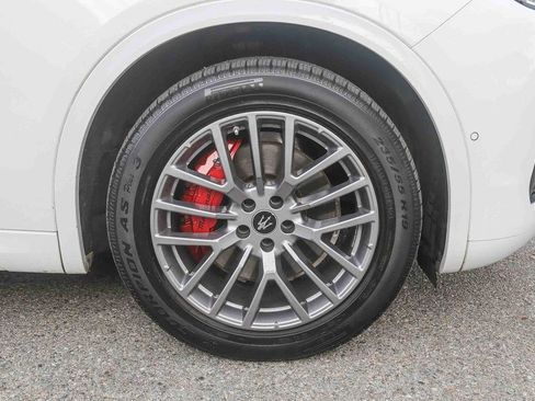 Used 2024 Maserati Grecale GT AWD/4WD image 11