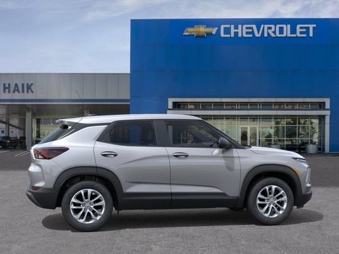 New 2026 Chevrolet TrailBlazer LS FWD image 5