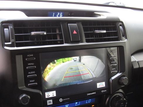 Used 2022 Toyota 4Runner Limited AWD/4WD image 32