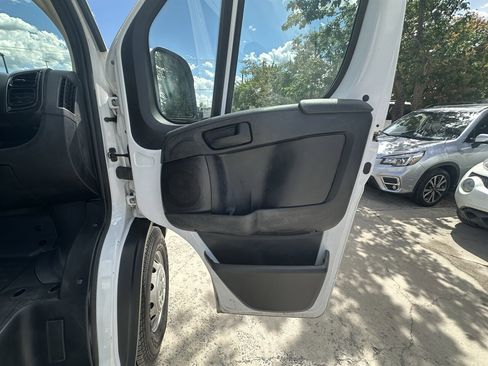 Used 2023 RAM ProMaster 3500 FWD image 33
