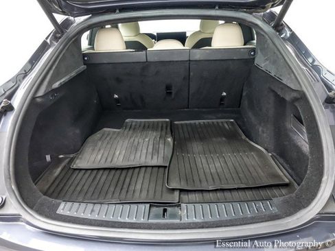 Used 2022 Tesla Model S image 38