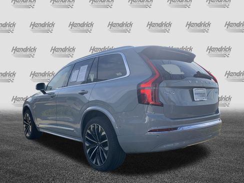 Used 2025 Volvo XC90 B6 Plus image 8