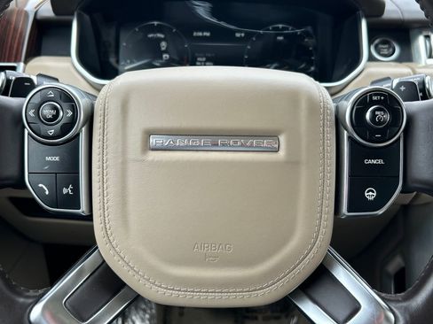 Used 2014 Land Rover Range Rover HSE image 11