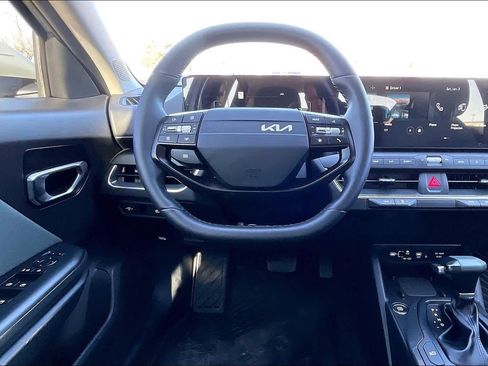 Certified 2025 Kia K4 EX image 13