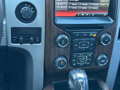 Used 2013 Ford F150 Lariat w/ Luxury Equipment Group AWD/4WD image 19