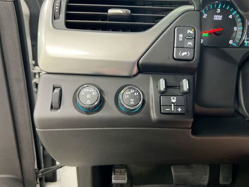 Used 2016 Chevrolet Tahoe LTZ AWD/4WD image 18