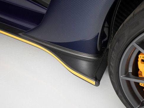 Used 2019 McLaren Senna RWD image 95