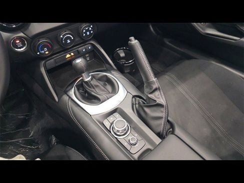 New 2025 MAZDA MX-5 Miata Club image 41