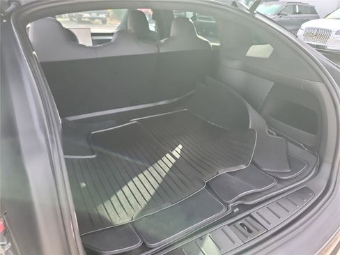 Used 2024 Tesla Model X image 14