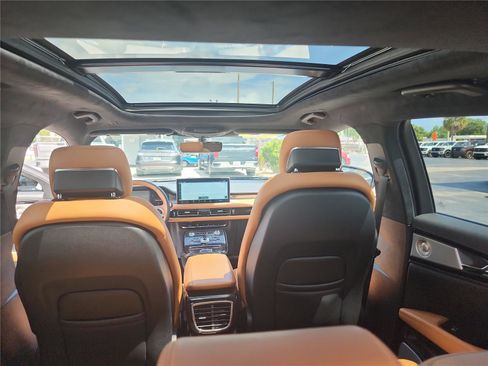 Used 2023 Lincoln Nautilus Black Label image 20