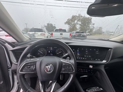 Used 2022 Buick Envision Essence w/ Sport Touring Package image 5