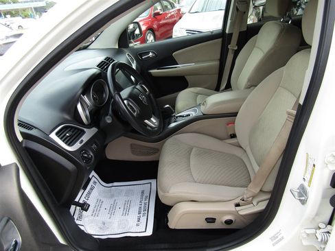 Used 2014 Dodge Journey SXT w/ Quick Order Package 22C FWD image 11