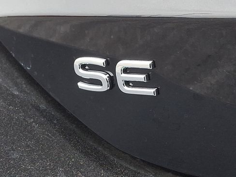 New 2026 Volkswagen Tiguan SE AWD/4WD image 12