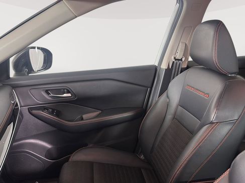 Used 2025 Nissan Rogue SV w/ Rock Creek Premium Package image 16