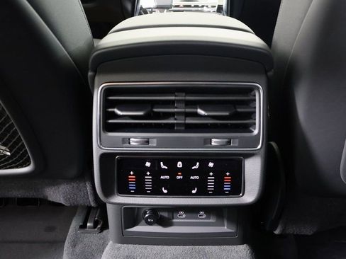 New 2026 Audi Q8 Premium Plus image 23