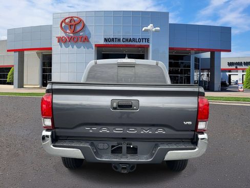 Used 2021 Toyota Tacoma SR5 RWD image 5
