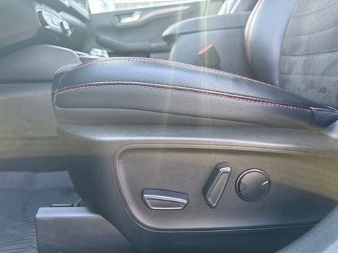 Used 2021 Ford Escape SEL w/ SEL Stealth AWD Package image 16