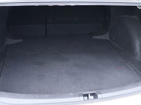 Used 2021 Toyota Corolla LE image 24