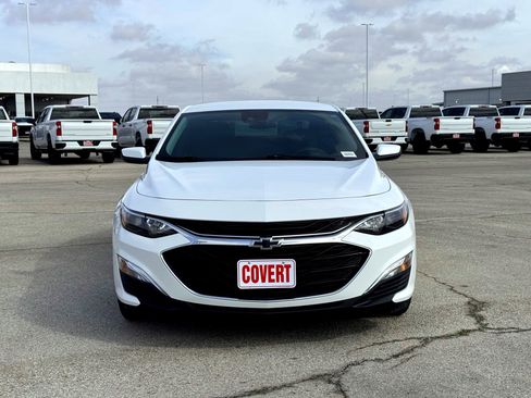 Used 2024 Chevrolet Malibu RS image 3