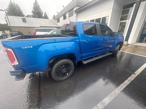 Used 2022 GMC Canyon Elevation w/ Elevation Premium Package AWD/4WD image 9
