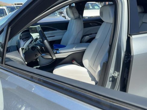 Used 2024 Cadillac Lyriq Sport AWD/4WD image 11