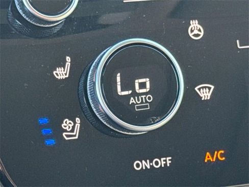 Certified 2025 INFINITI QX60 Luxe image 18