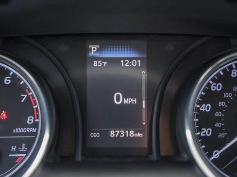 Used 2019 Toyota Camry SE FWD image 36