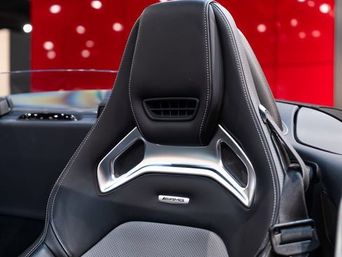 Used 2019 Mercedes-Benz AMG GT Roadster image 6