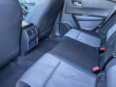 Used 2025 Nissan Rogue SV FWD image 26