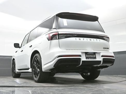 New 2026 INFINITI QX80 4WD image 26