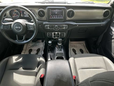 Used 2018 Jeep Wrangler Unlimited Sport S AWD/4WD image 8